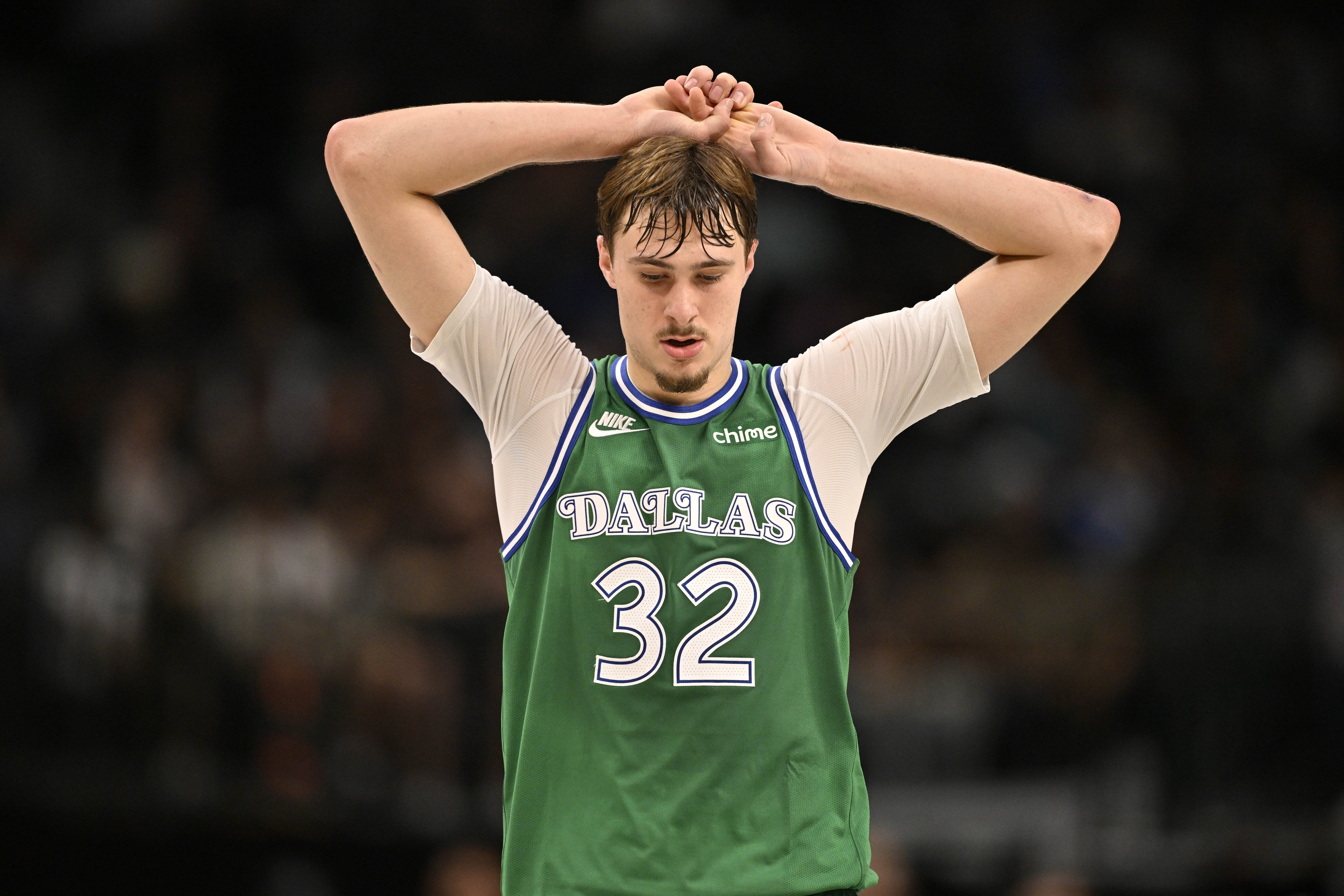 你们演我？弗拉格首节9中5独揽13分 其他4个首发队友得分均挂蛋